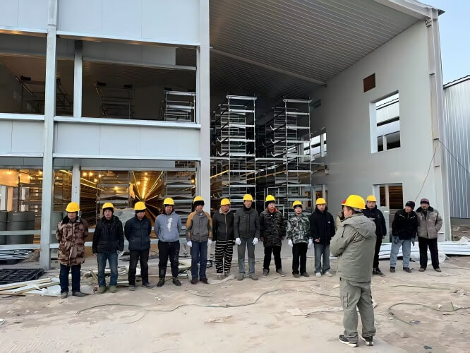 ٹرنکی پولٹری فارمنگ سسٹمز: انکیوبیشن، انڈہ گریڈنگ، کیج ریئرنگ اور تعمیر